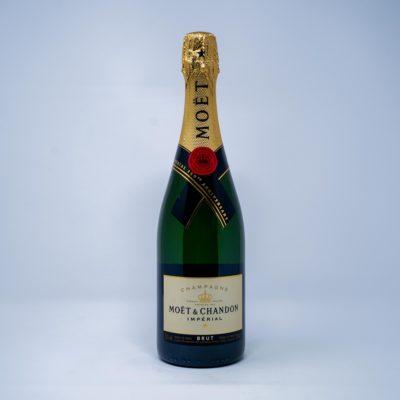 Moet & Chandon Champagne 750ml